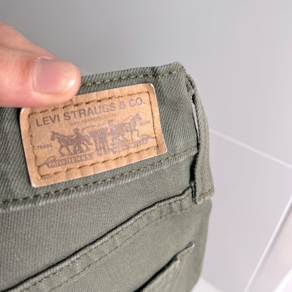 Green Denim Jeans by Levi’s | High rise skinny fit - Picture 6 of 7